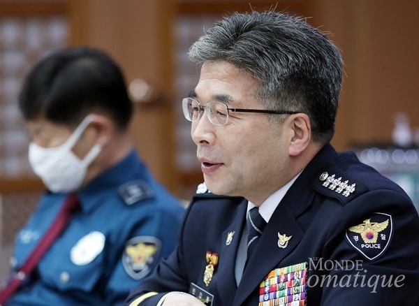 민갑룡 경찰청장이 지난 4월 17일 오후 서울 서대문구 경찰청에서 '회복적 경찰활동' 정책간담회에서 인사말을 하고 있다. /사진=뉴스1