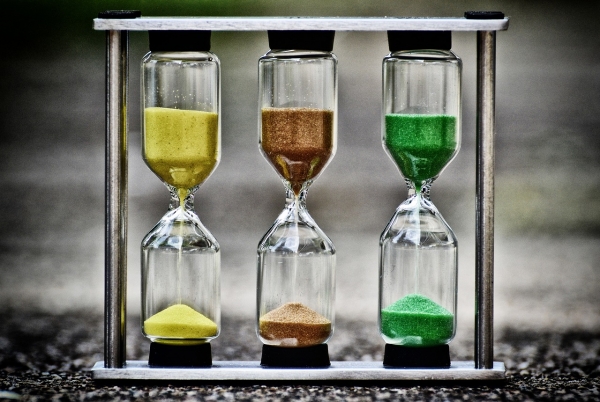 * 모래시계(Sandglass)-양극 문화, Pixabay