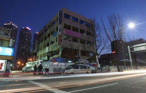 2009년 세밑 용산 참사 현장의 남일당 건물 풍경.  윤문식 기자