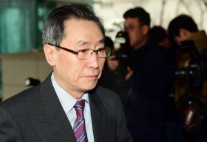 북핵 6자회담 중국 측 수석대표인 우다웨이(武大偉) 외교부 한반도사무특별대표가 日공명당 대표를 만나 北과의 대화를 재개할 것을 강조했다.
