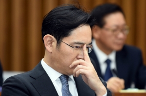 이재용 삼성전자 부회장이 삼성 특혜 의혹과 관련해 12일 소환조사 된다.