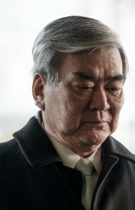 경찰은 22일 인테리어 비리 의혹과 관련해 조양호 한진그룹 회장 부부를 불구속 기소의견으로 검찰에 송치했다.