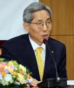 윤종규 KB금융지주 회장. 사진/뉴스1