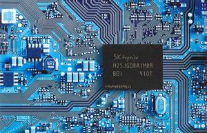 SK하이닉스가 개발한 96단 4D 낸드 기반 1Tb QLC 제품. 사진/SK하이닉스