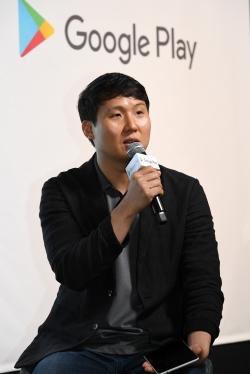 에브리에어 개발사인 SK텔레콤의 박민우 팀장. 사진/구글플레이