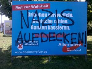 극우 성향의 AfD 홍보 포스터에 적힌 나치 낙서
