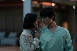 &lt;서복&gt;에서 세은과 서복