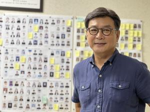 공연예술학부 연기 전공장 길용우 교수