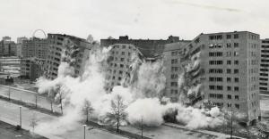 "Pruitt-igoe Myth" 출처_GreyScape