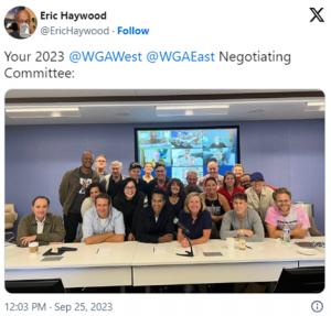 잠정 합의안 채결 직후의 WGA의 협상위원들 ​​​​​​​(자료: Eric Haywood의 X(Twitter) 계정, 2023.9.25.)