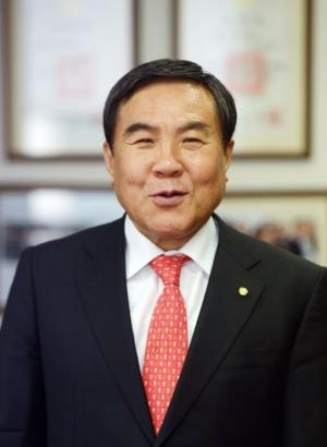 조용근 (재)석성장학회 이사장(전 한국세무사회 회장)