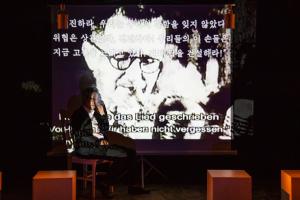 연극 [패치워크 브레히트-Capital 02.](작/연출 임형진, 2020), 대학로 76스튜디오 ©테아터라움 철학하는 몸