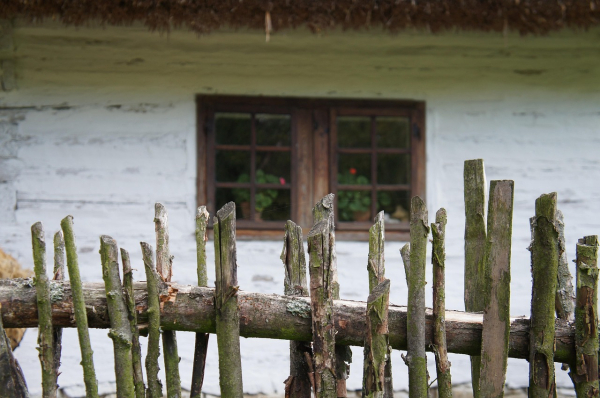 울타리 이미지 (출처: https://pixabay.com)